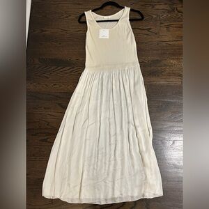 NWT New Collection Women’s Cream Maxi Dress
